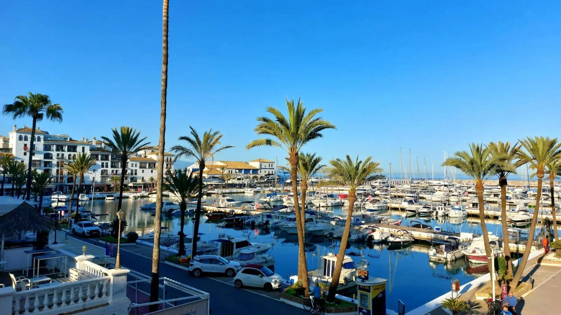 Luxury 3 Bed Apartment Marina De La Duquesa, Huge Terrace Pool Views, 500 Meters To Beach Manilva