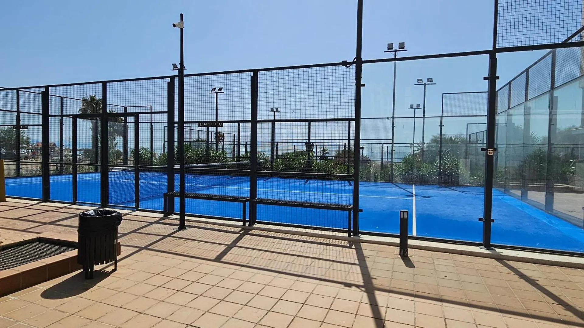 Luxury 3 Bed Apartment Marina De La Duquesa, Huge Terrace Pool Views, 500 Meters To Beach Manilva
