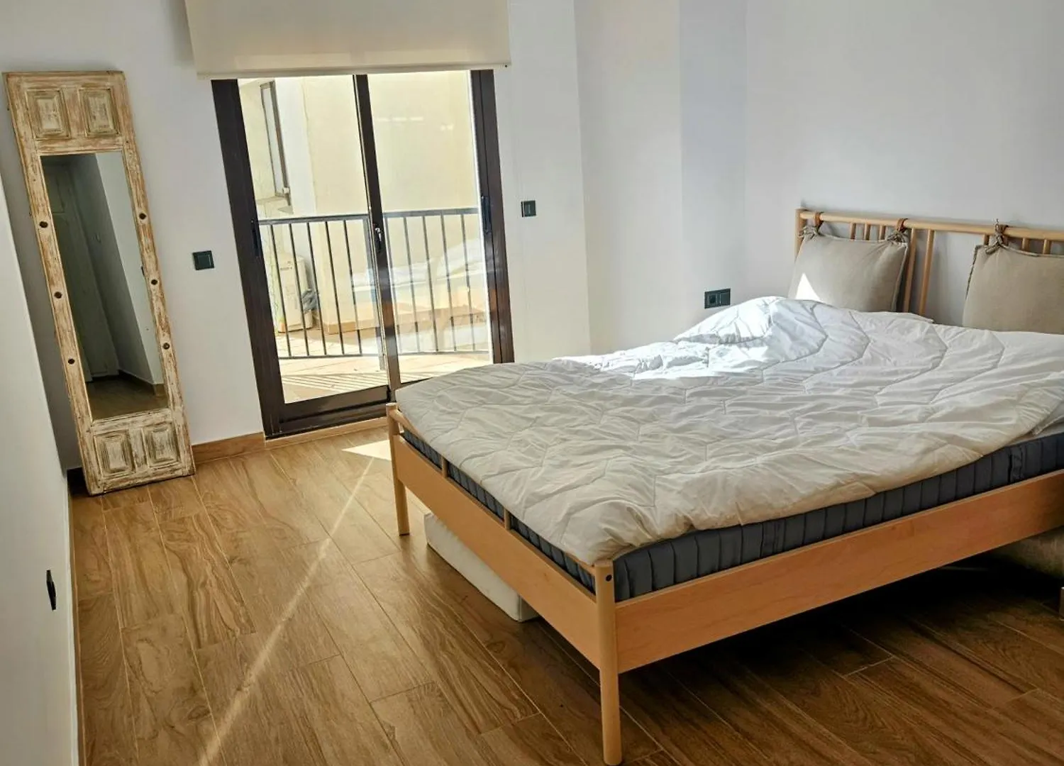 Luxury 3 Bed Apartment Marina De La Duquesa, Huge Terrace Pool Views, 500 Meters To Beach Manilva Spanien